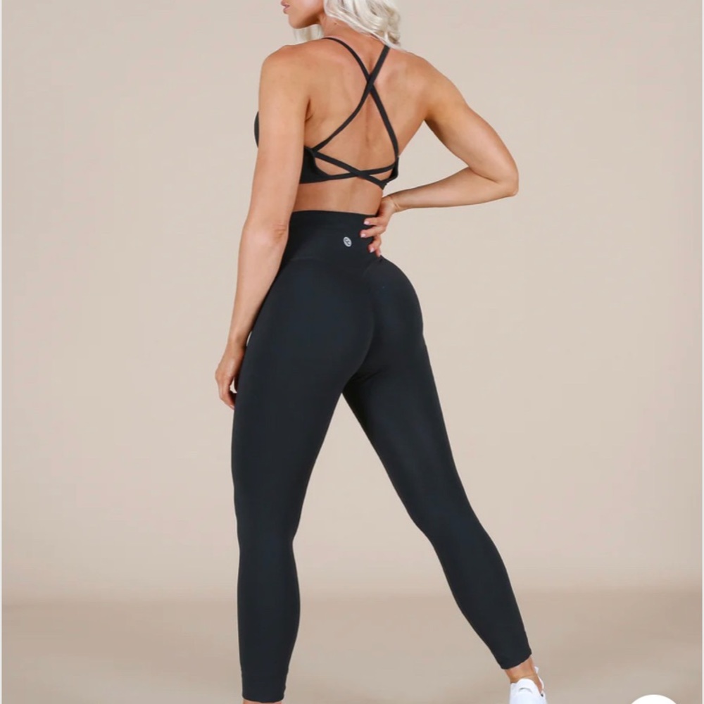 Very flattering charcoal leggings